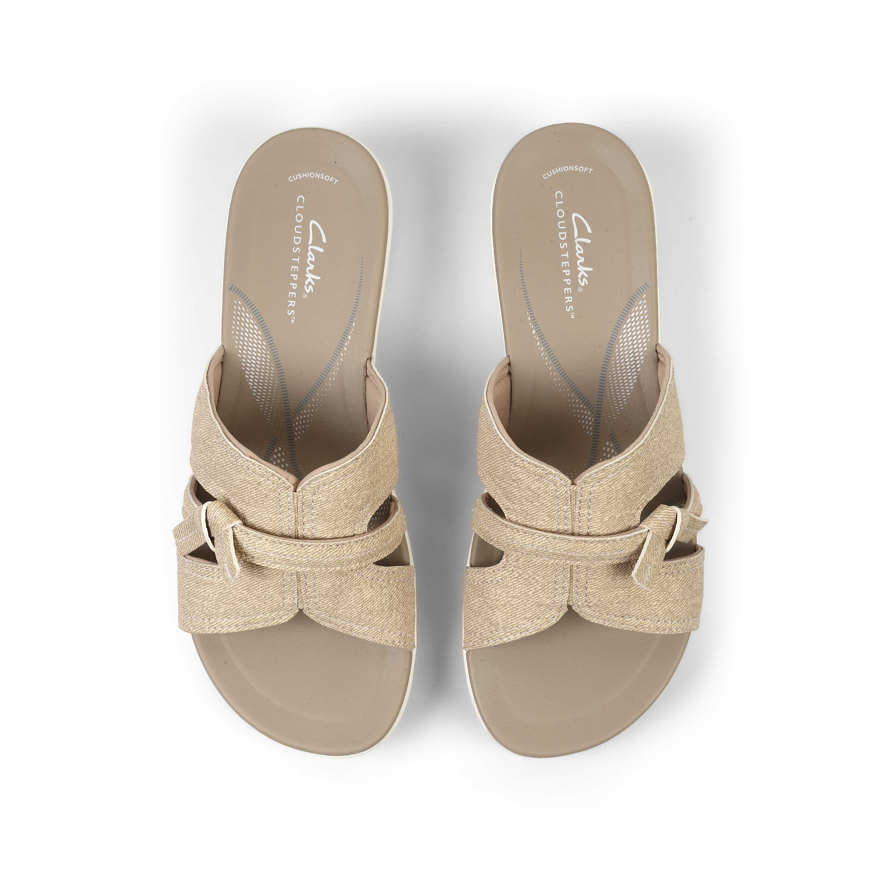 Clarks Women Brinkleyrae Mia Beige Slide - Image 6